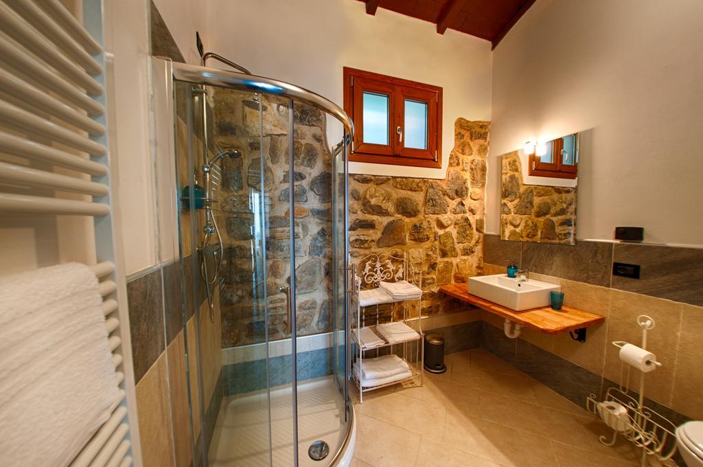 Agriturismo Da Gesi Sale Marasino Buitenkant foto